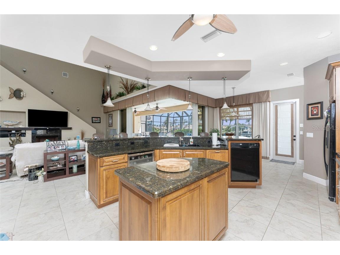 48 Colony Point Drive Punta Gorda FL 33950 C7508164 image16