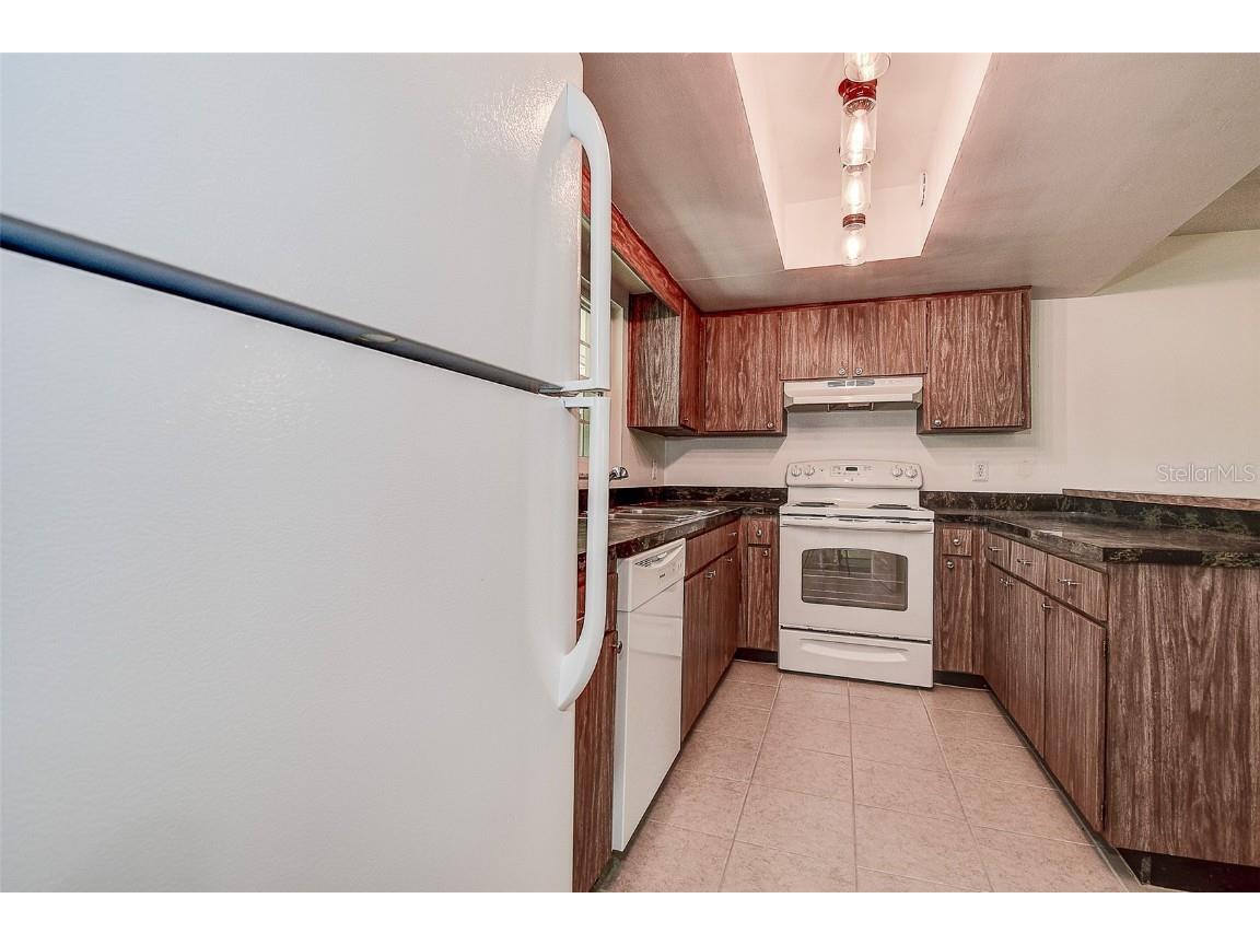 48 Country Club Drive #48 Largo FL 33771 TB8417672 image11