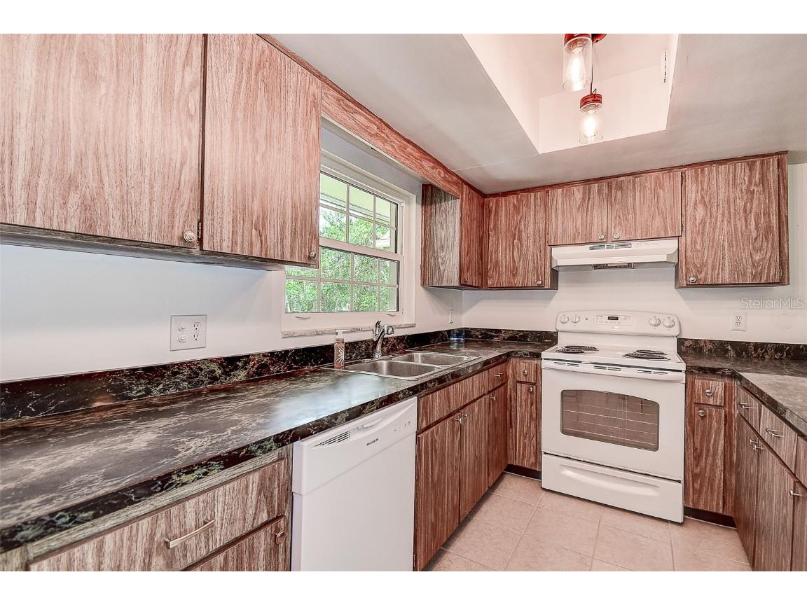 48 Country Club Drive #48 Largo FL 33771 TB8417672 image12