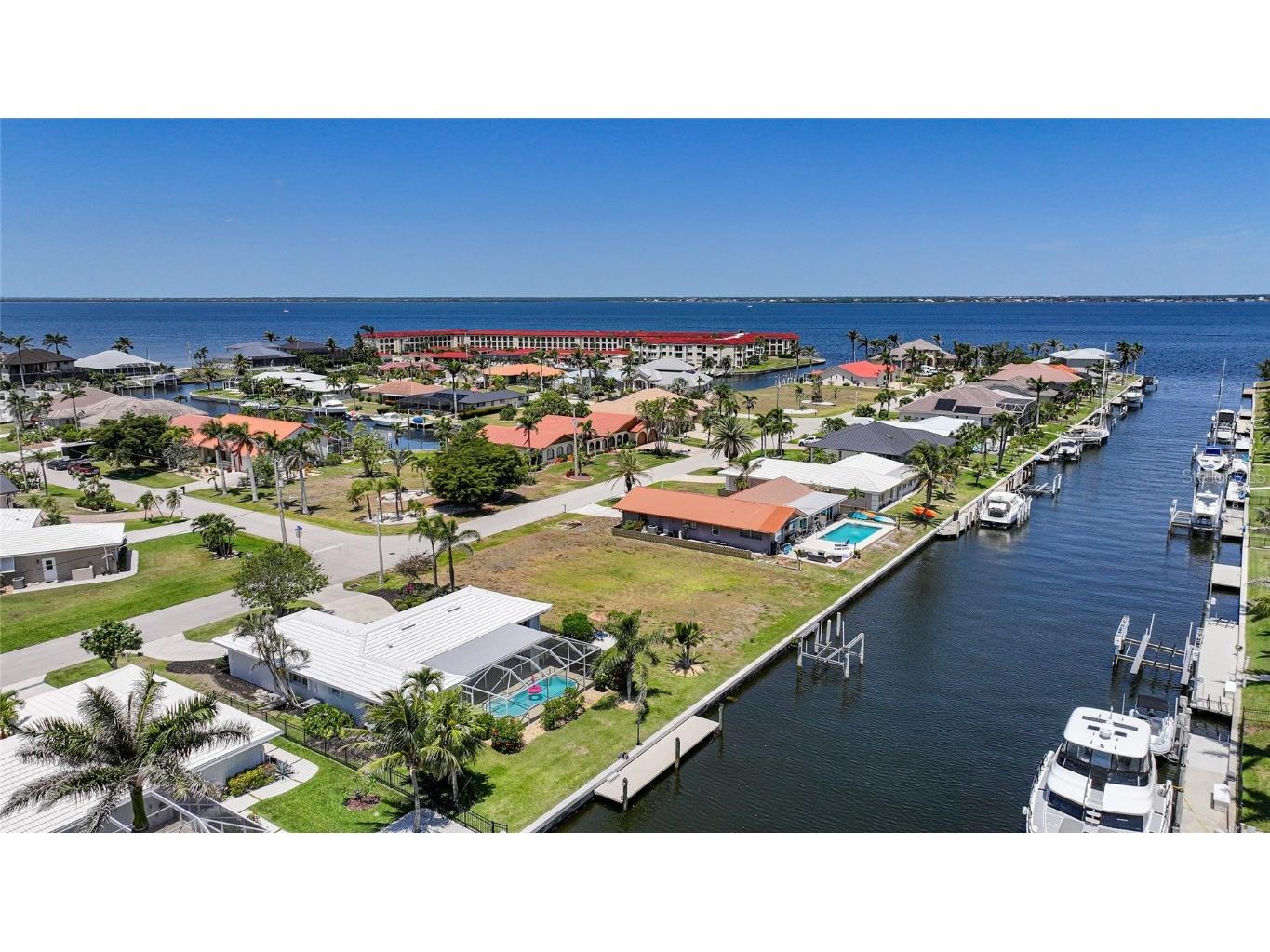 48 Hibiscus Drive Punta Gorda FL 33950 - BLUE FISH LAGOON C7509123 image2
