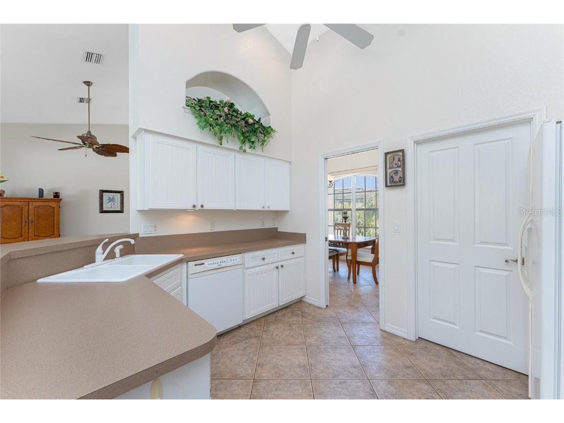 48 Par View Court Rotonda West FL 33947 D6140916 image17