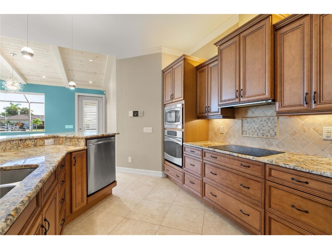 48 Tropicana Drive Punta Gorda FL 33950 - SUNFISH COVE CANAL C7514367 image35