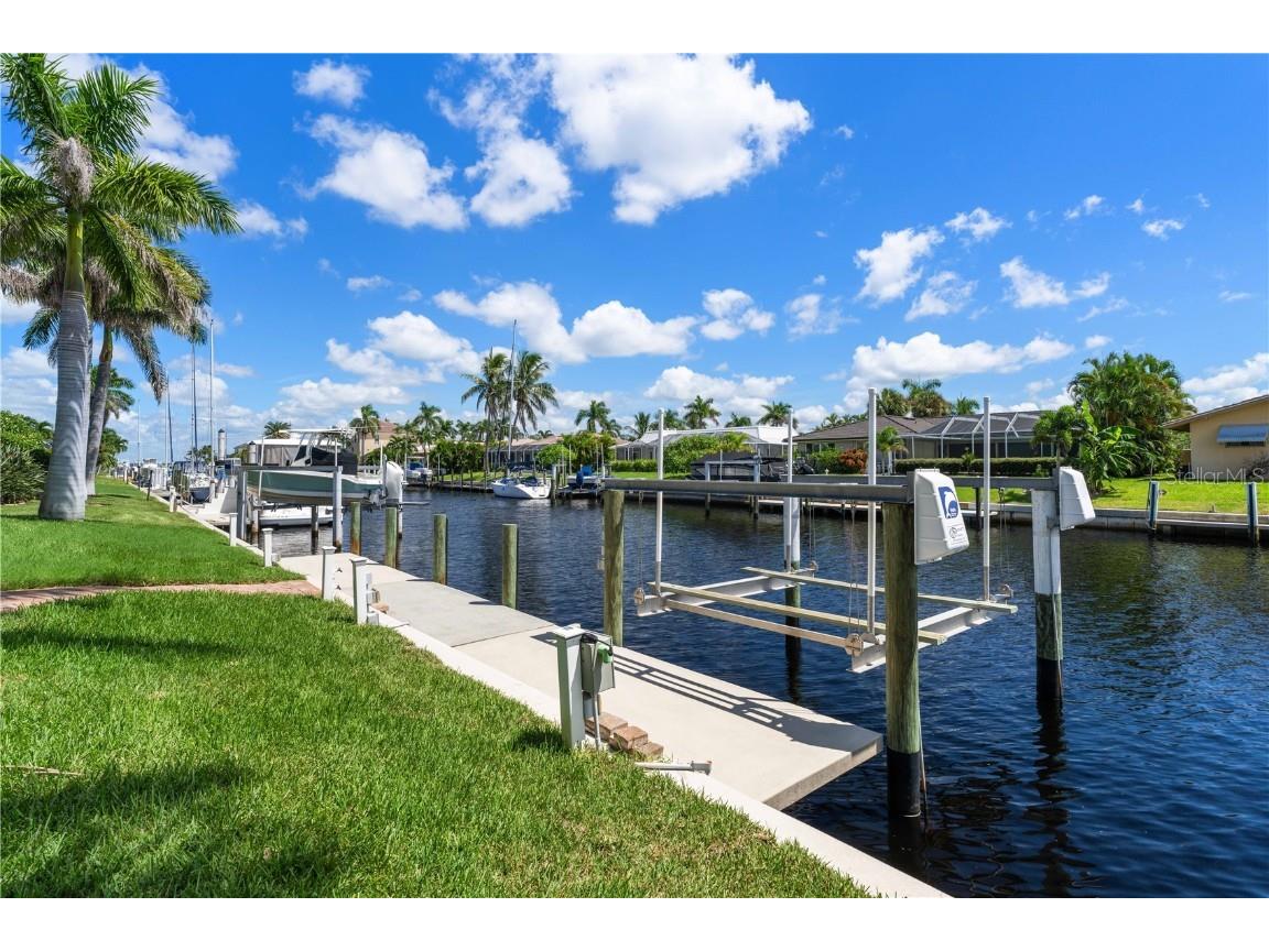 48 Tropicana Drive Punta Gorda FL 33950 - SUNFISH COVE CANAL C7514367 image4