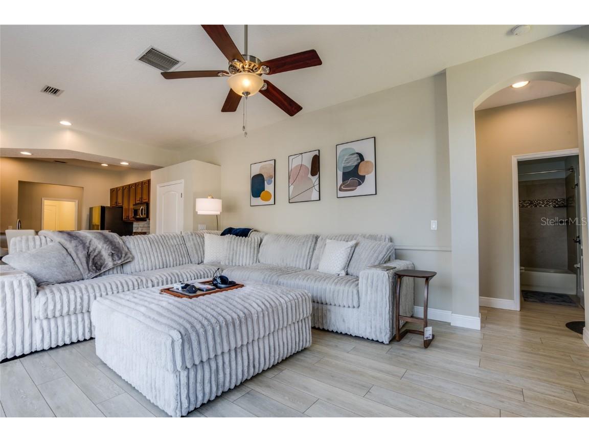 480 Bridle Path Way Tarpon Springs FL 34688 TB8449175 image15