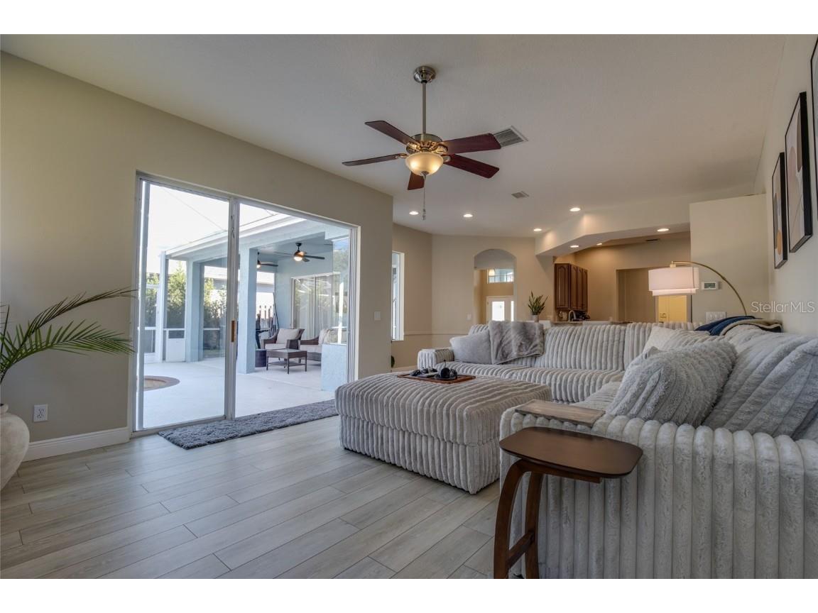 480 Bridle Path Way Tarpon Springs FL 34688 TB8449175 image16