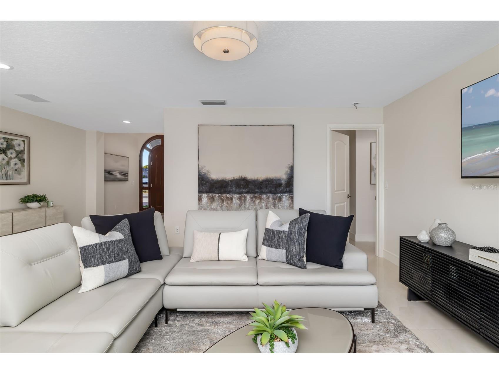 480 Cleveland Drive Sarasota FL 34236 A4672676 image15