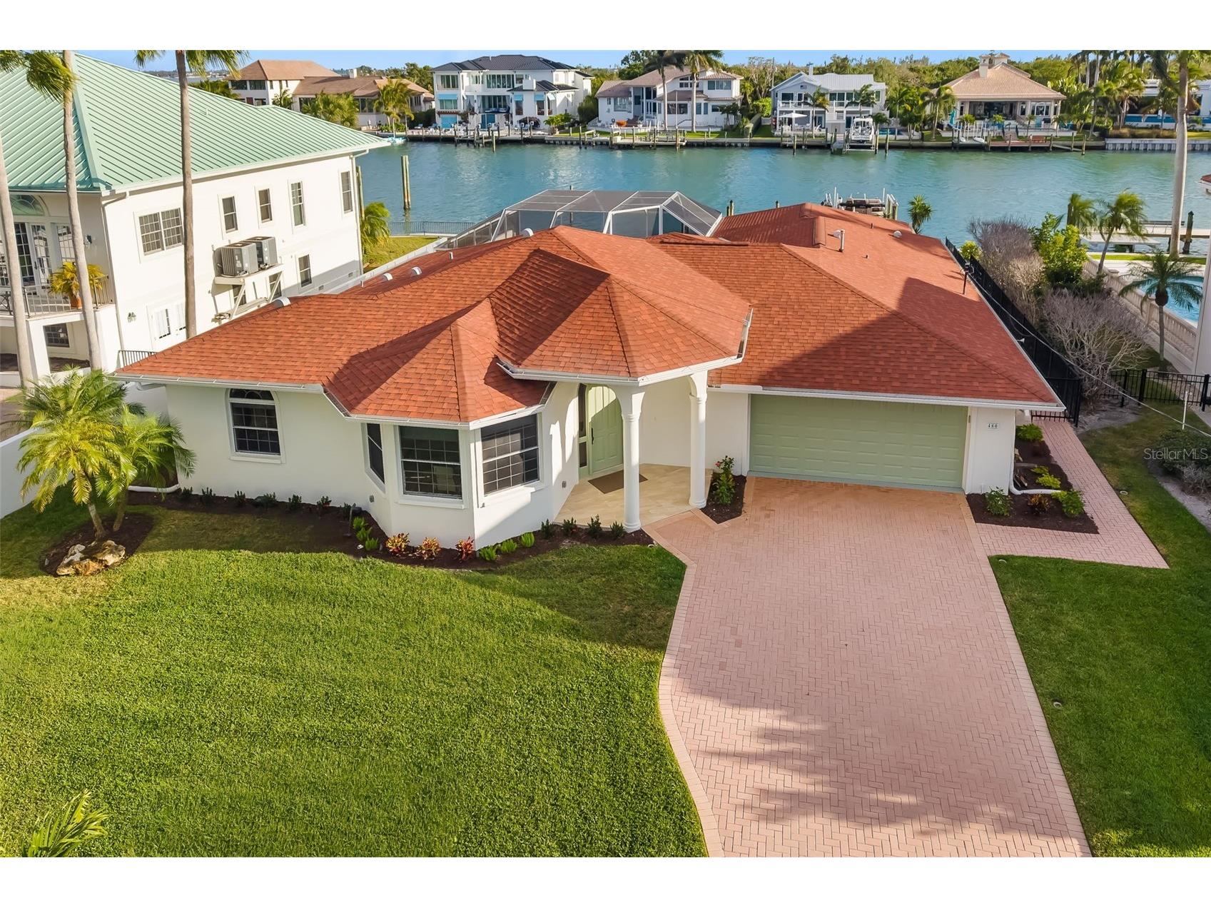480 Cleveland Drive Sarasota FL 34236 A4672676 image2