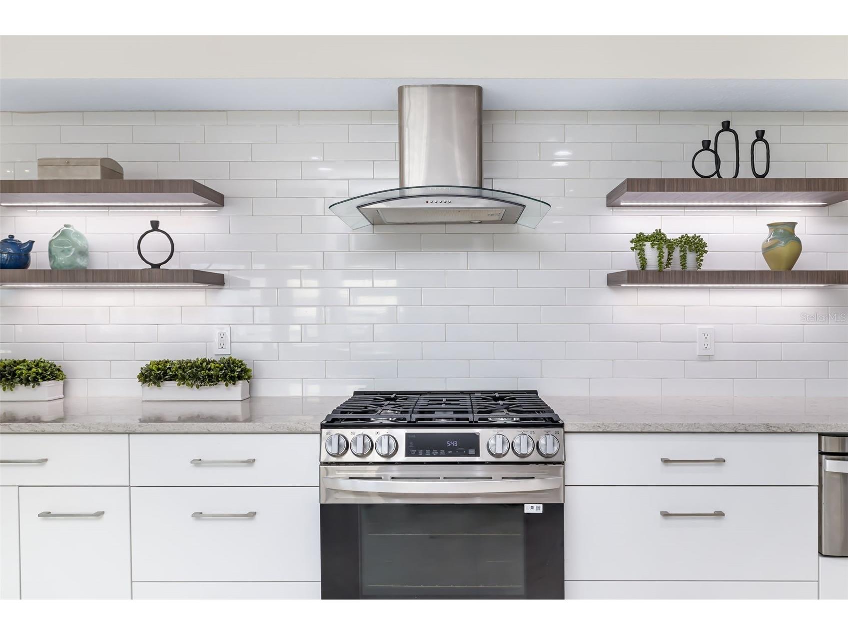 480 Cleveland Drive Sarasota FL 34236 A4672676 image20