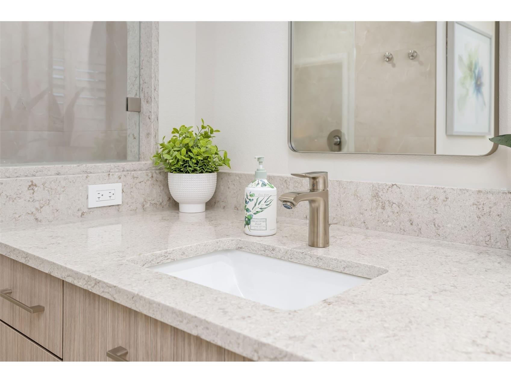 480 Cleveland Drive Sarasota FL 34236 A4672676 image38