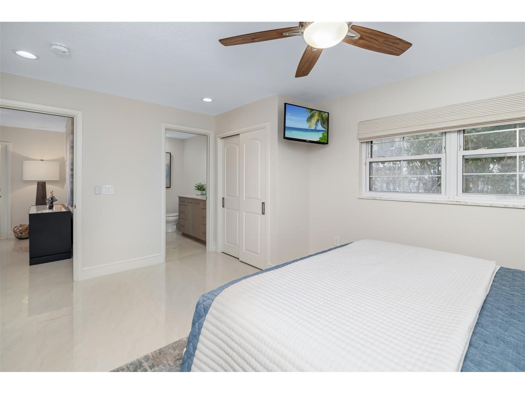 480 Cleveland Drive Sarasota FL 34236 A4672676 image40