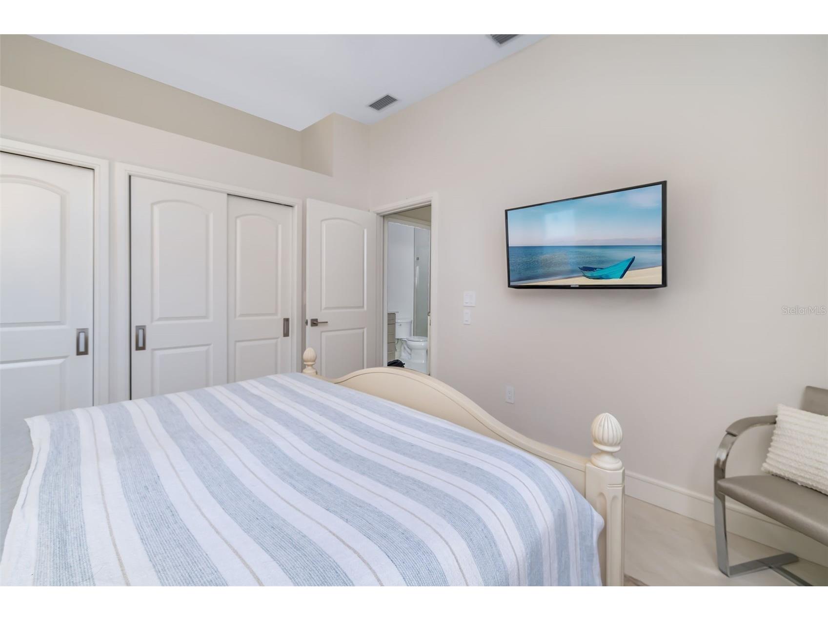 480 Cleveland Drive Sarasota FL 34236 A4672676 image43