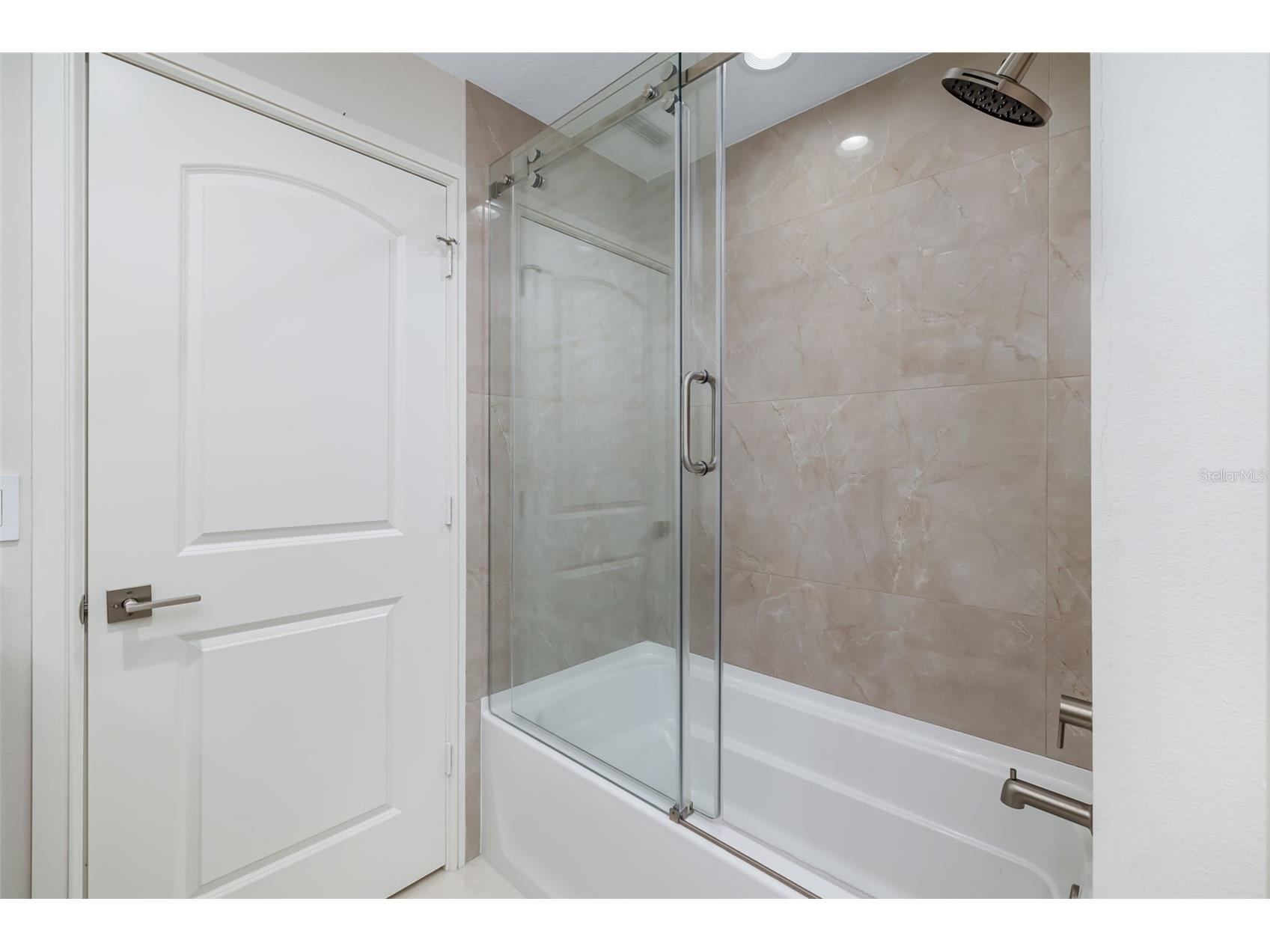 480 Cleveland Drive Sarasota FL 34236 A4672676 image44