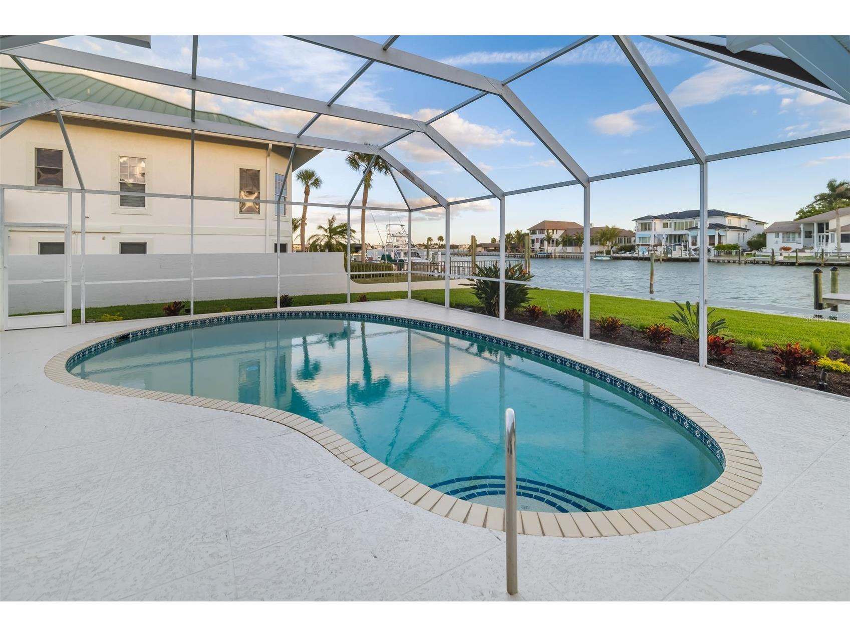 480 Cleveland Drive Sarasota FL 34236 A4672676 image48