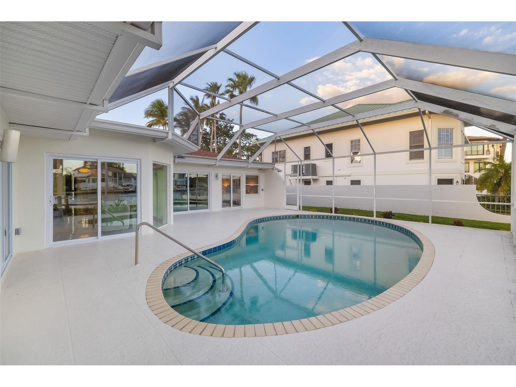 480 Cleveland Drive Sarasota FL 34236 A4672676 image49