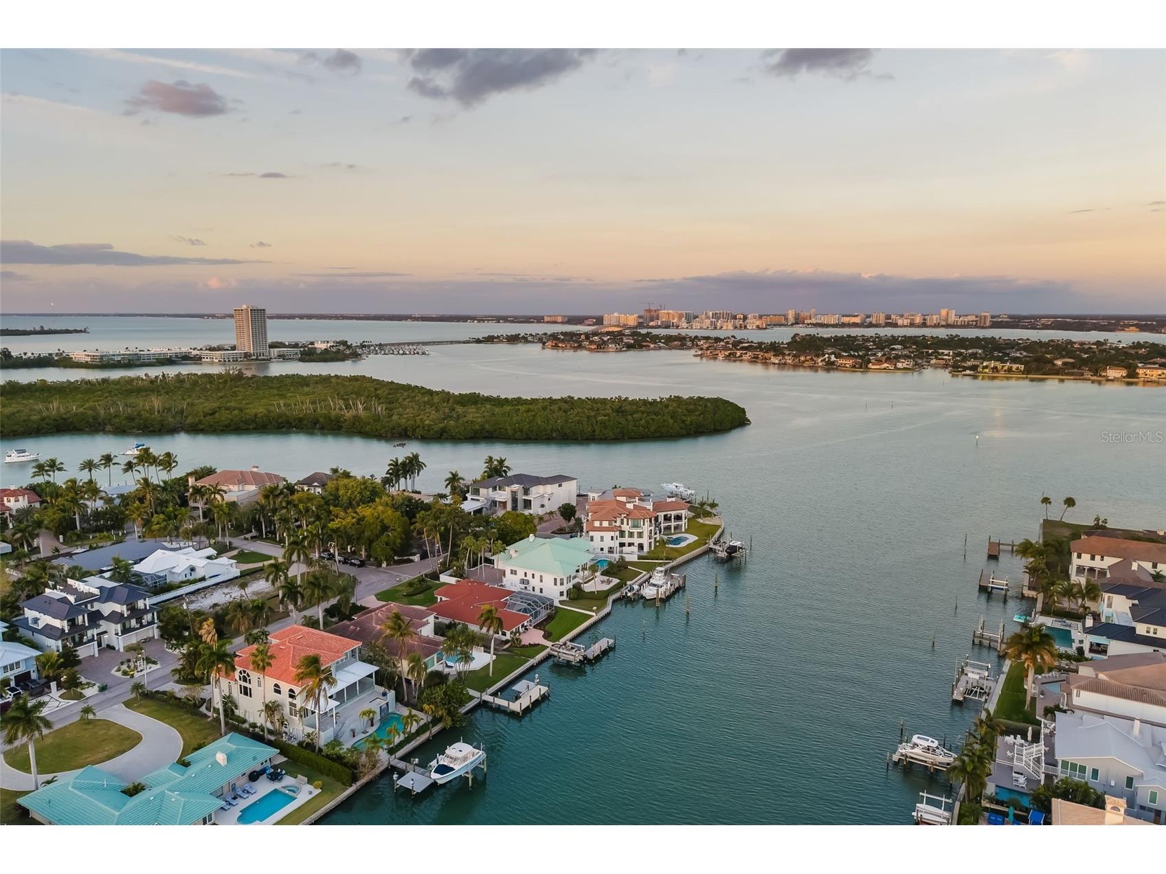 480 Cleveland Drive Sarasota FL 34236 A4672676 image75