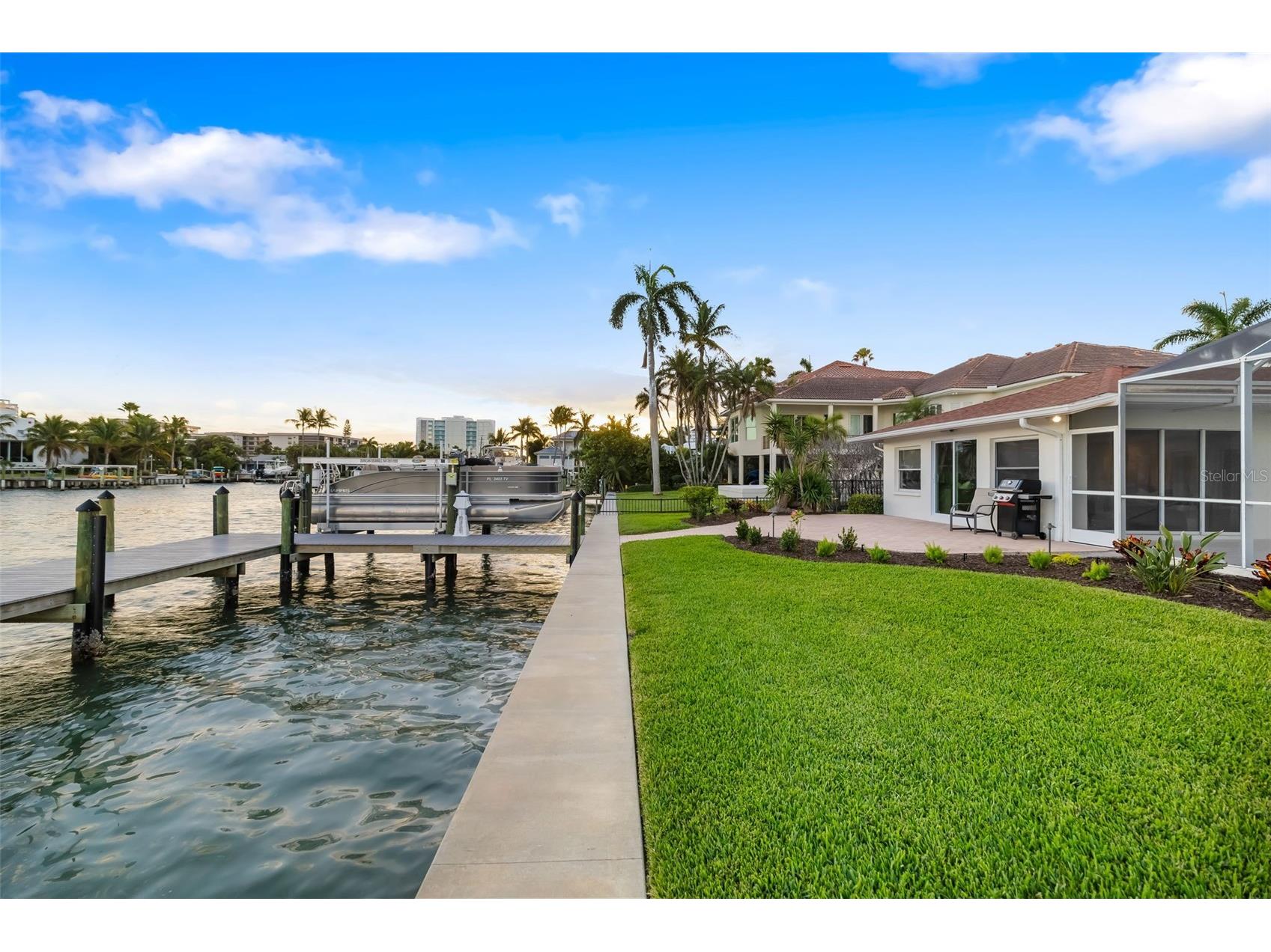 480 Cleveland Drive Sarasota FL 34236 A4672676 image9