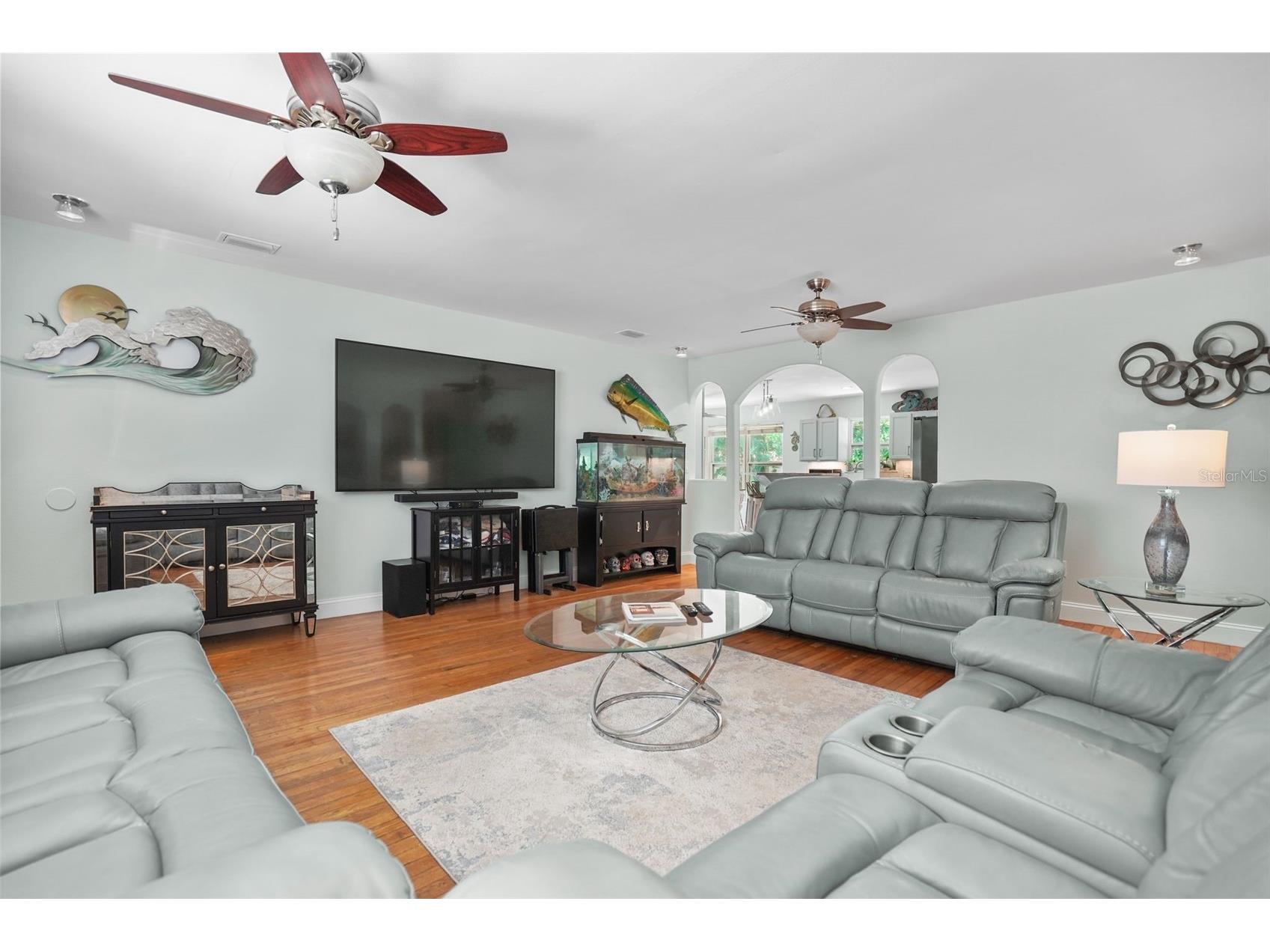 4800 16th Street N Saint Petersburg FL 33703 TB8498402 image13