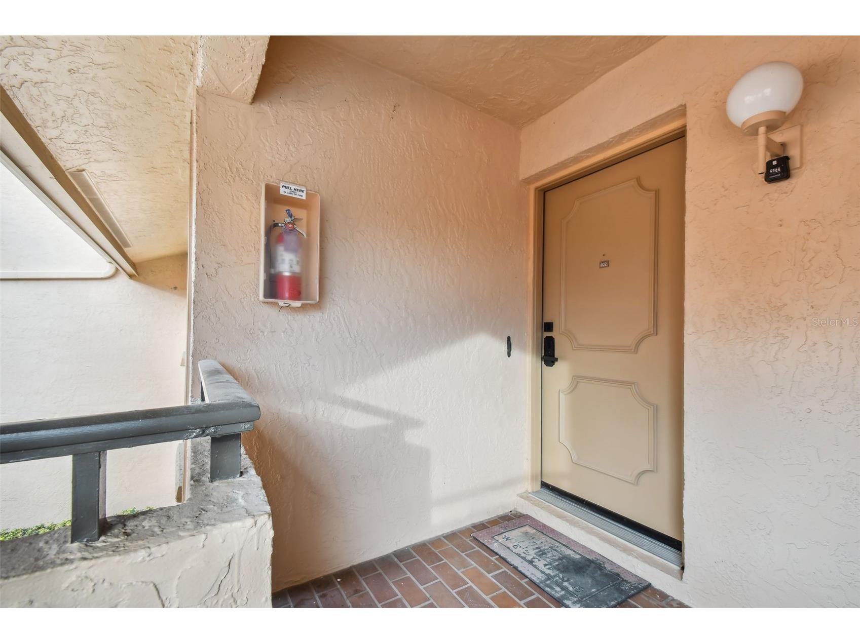 4800 Brittany Drive S #102 Saint Petersburg FL 33715 TB8492131 image2