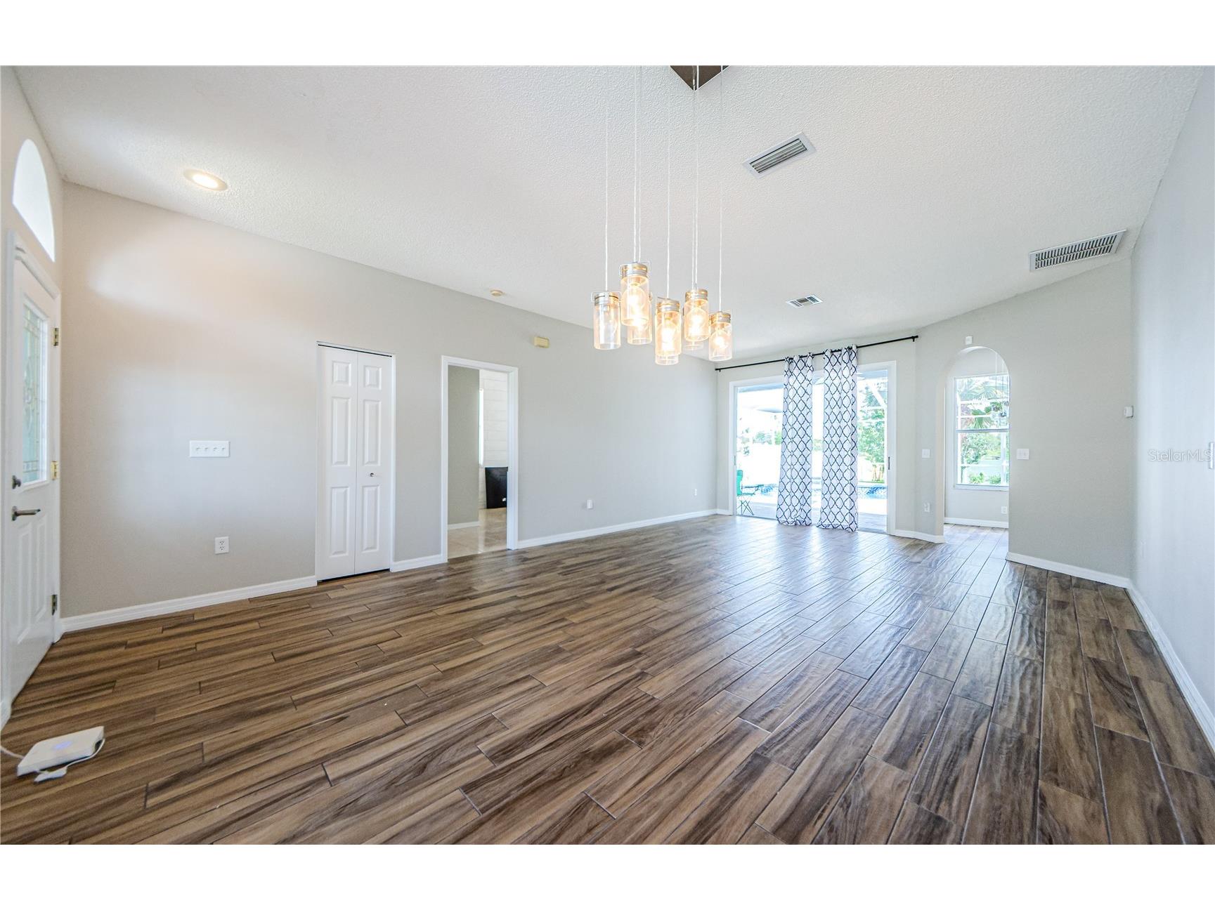 4801 Augusta Avenue Oldsmar FL 34677 TB8514043 image5