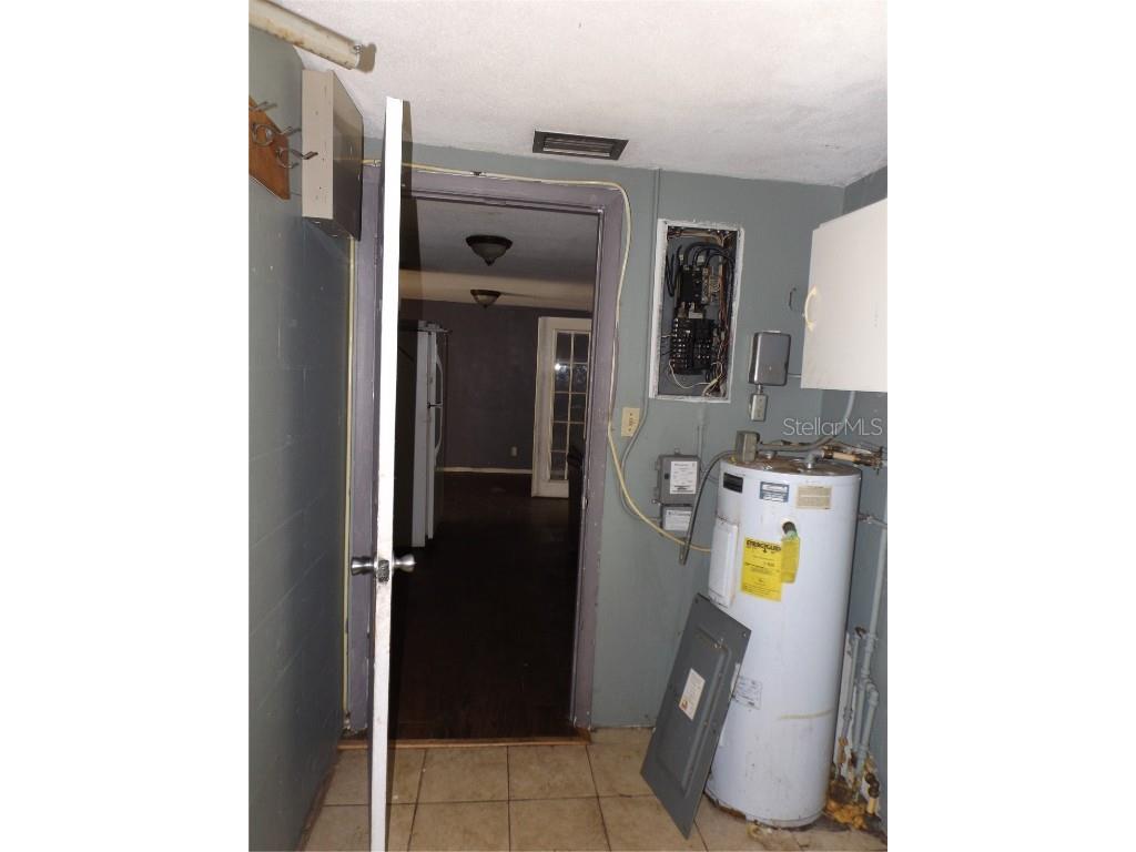 4801 Avon Street Lake Wales FL 33859 TB8351348 image14