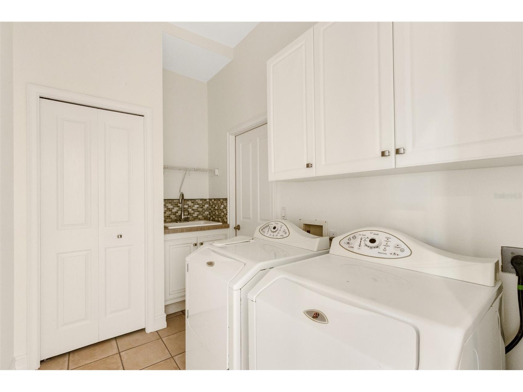 4801 Edgemont Court Sarasota FL 34233 A4682301 image39