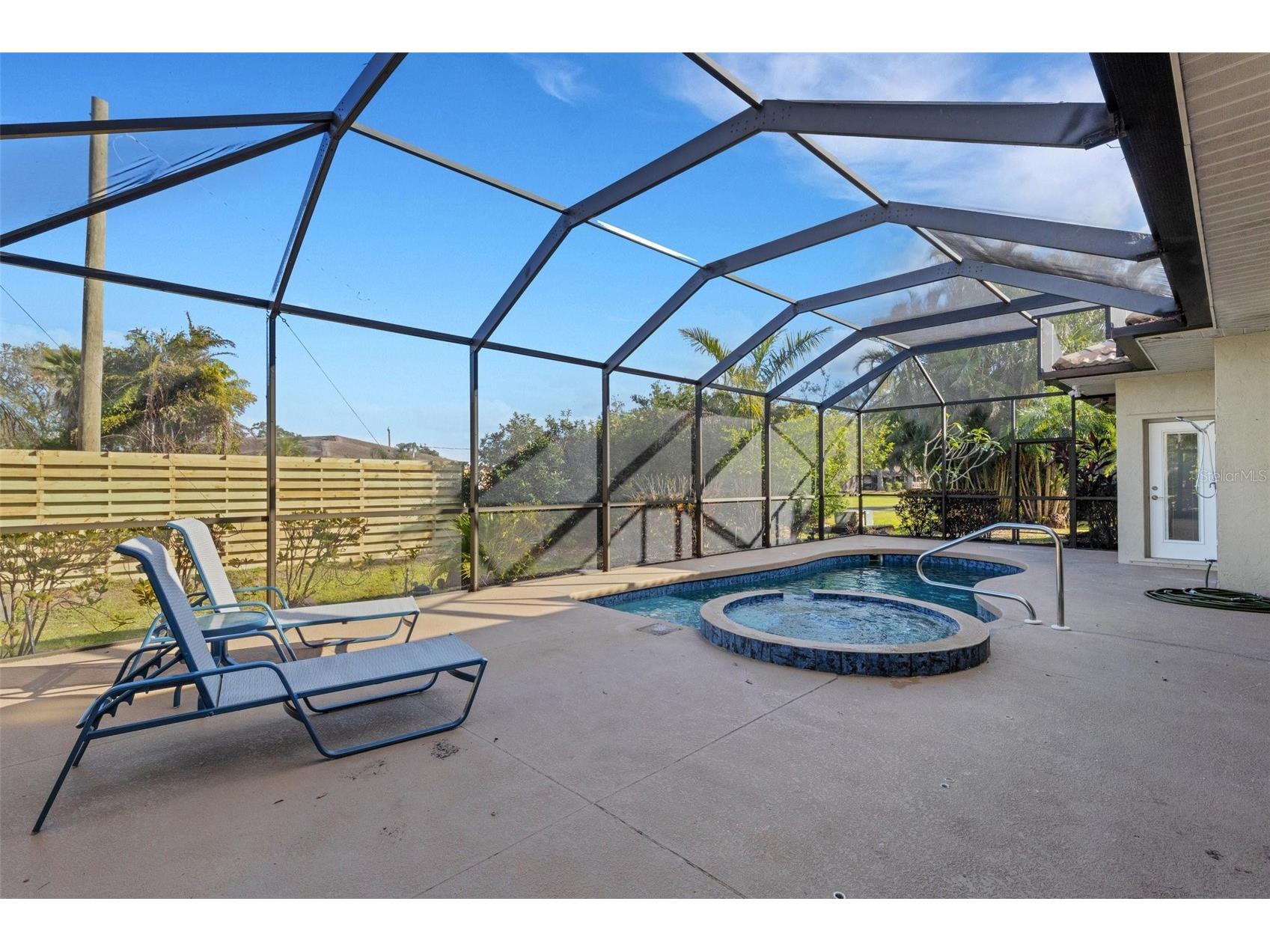 4801 Edgemont Court Sarasota FL 34233 A4682301 image48