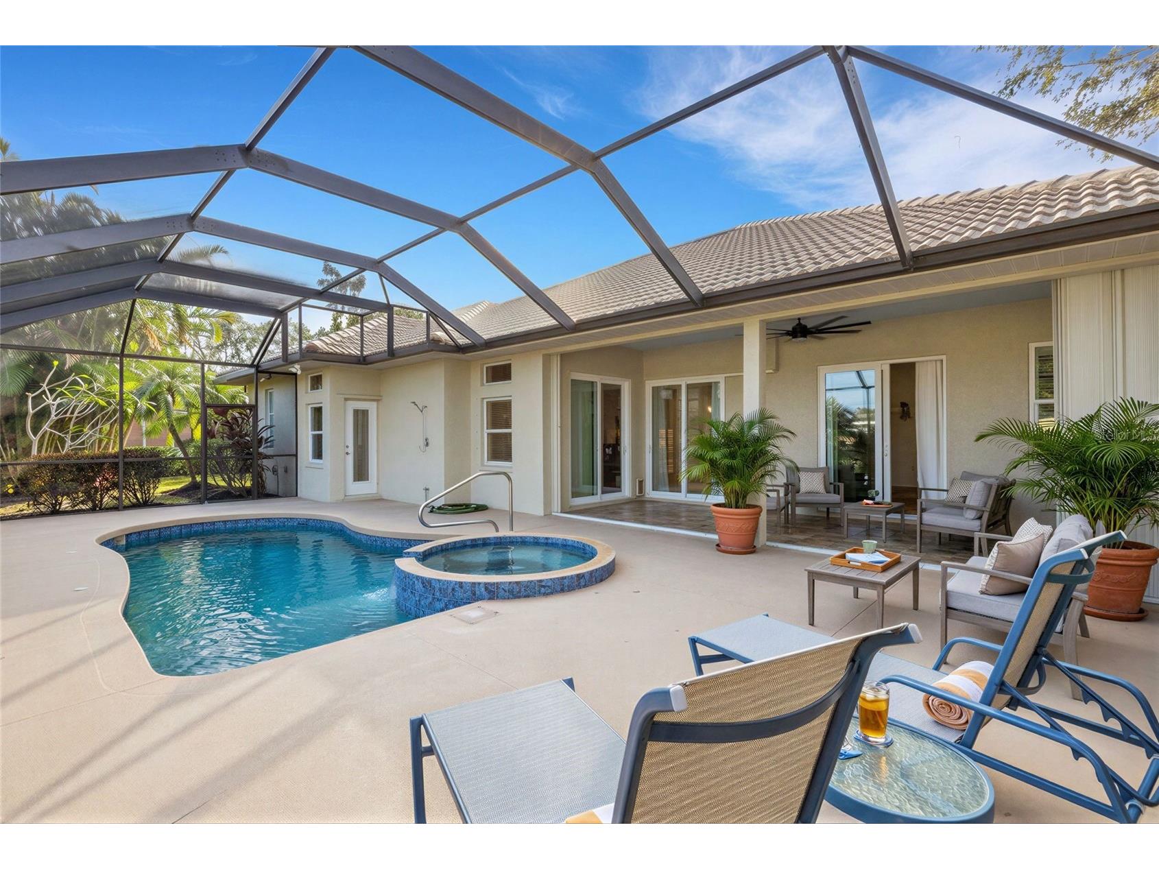 4801 Edgemont Court Sarasota FL 34233 A4687407 image41