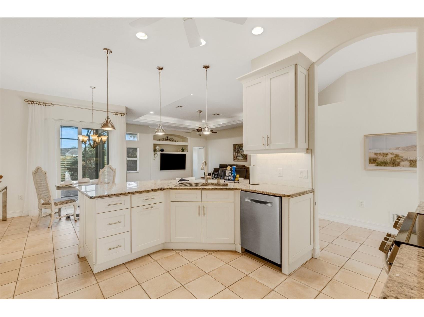 4801 Edgemont Court Sarasota FL 34233 A4687407 image9