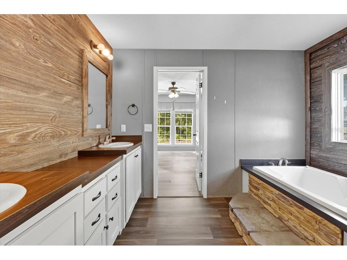 4801 N Mattox Point Crystal River FL 34428 TB8443721 image5