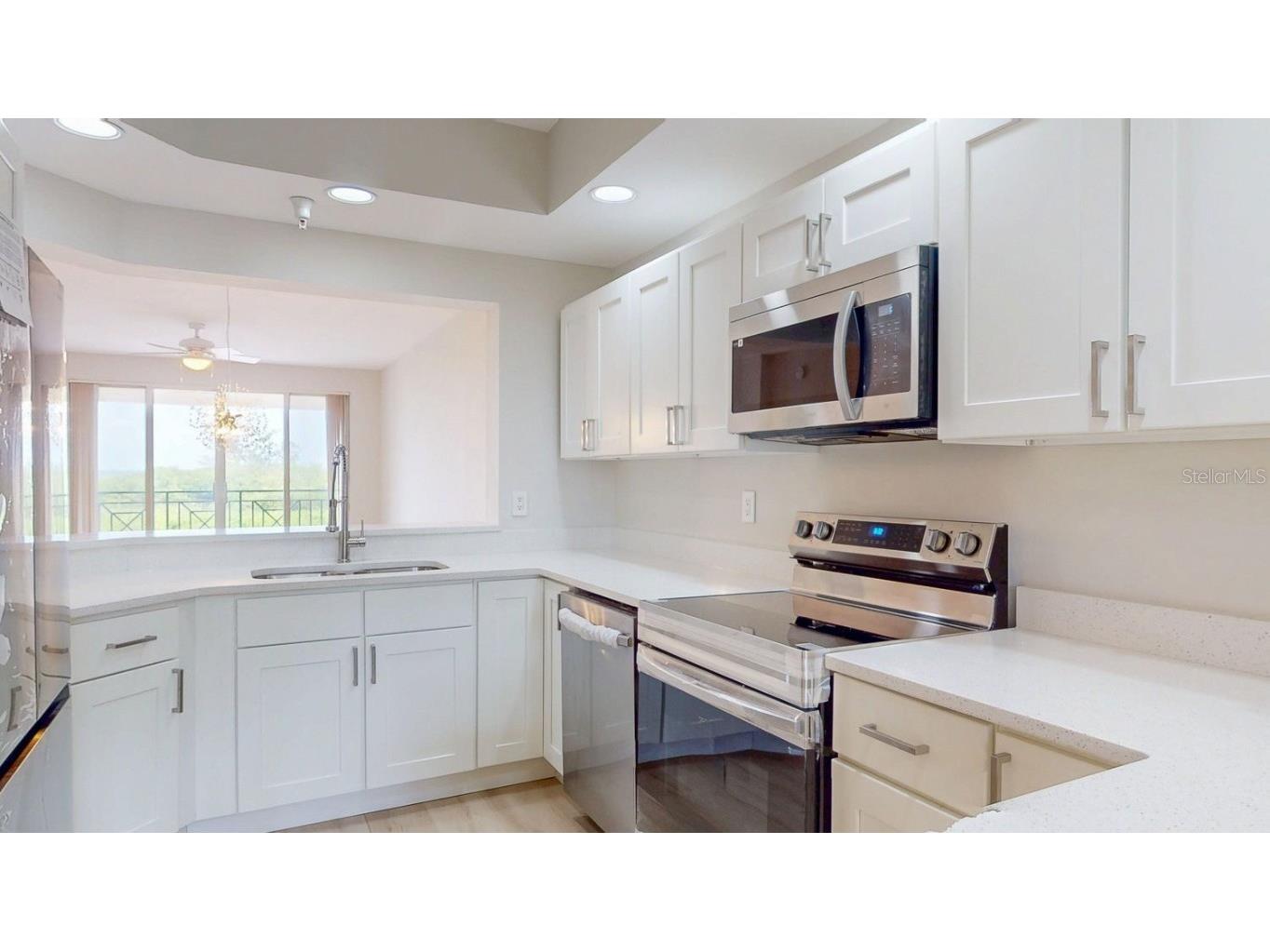 4801 Osprey Drive S #107 Saint Petersburg FL 33711 - BOCA CIEGA CHANNEL U8231141 image38