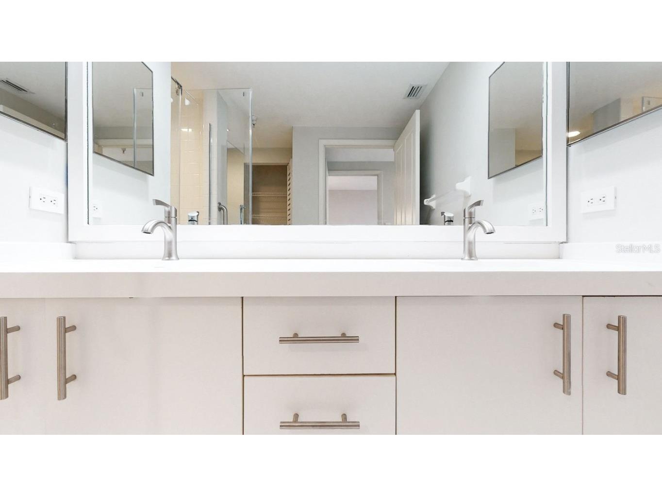 4801 Osprey Drive S #107 Saint Petersburg FL 33711 - BOCA CIEGA CHANNEL U8231141 image42