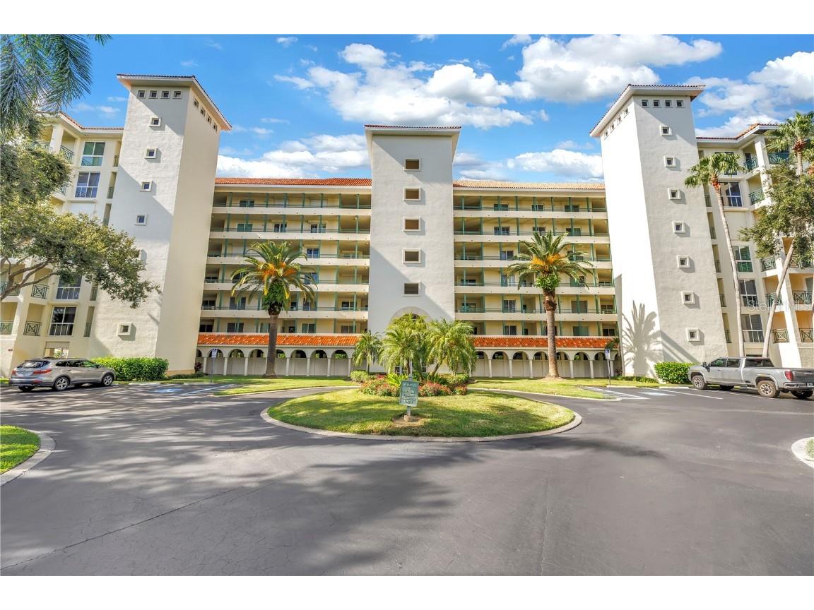 4801 Osprey Drive S #303 Saint Petersburg FL 33711 TB8448612 image1