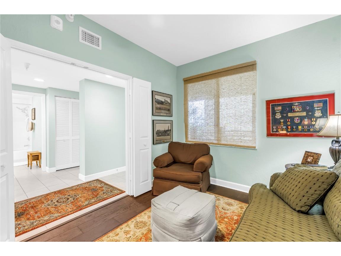 4801 Osprey Drive S #303 Saint Petersburg FL 33711 TB8448612 image3