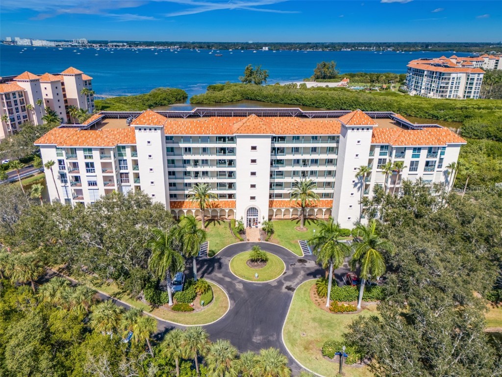 4801 Osprey Drive S #404 Saint Petersburg FL 33711 - BOCA CIEGA BAY TB8360255 image1