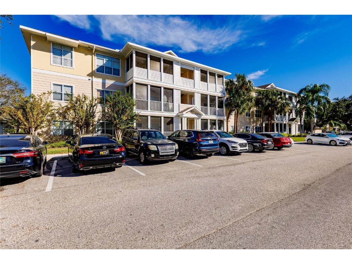 4802 51st St W #401 Bradenton FL 34210 A4587928 image1