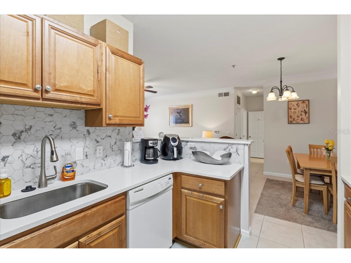 4802 51st Street W #1001 Bradenton FL 34210 A4663311 image14