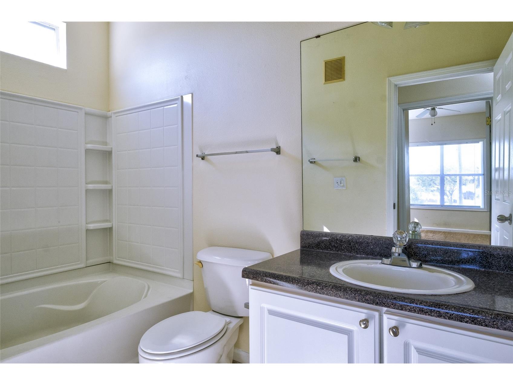 4802 51st Street W #1015 Bradenton FL 34210 A4691150 image27
