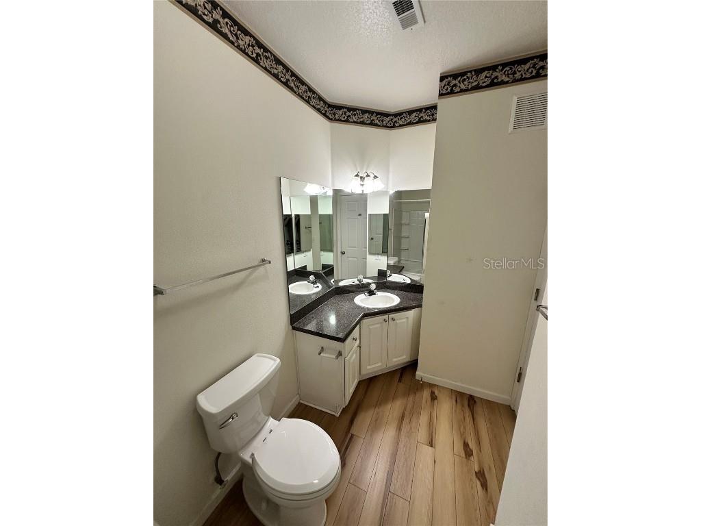 4802 51st Street W #413 Bradenton FL 34210 A4670995 image16