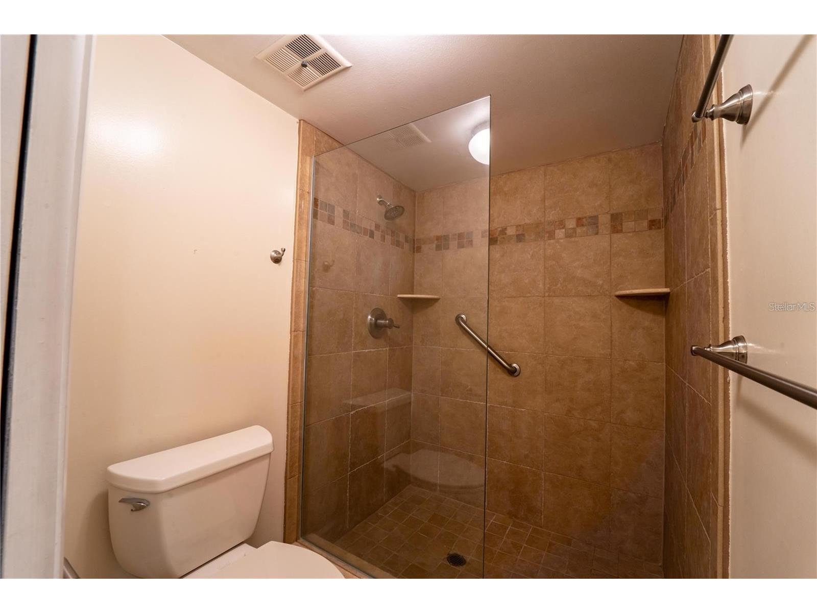 4802 Kestral Park Circle #22 Sarasota FL 34231 A4678273 image11