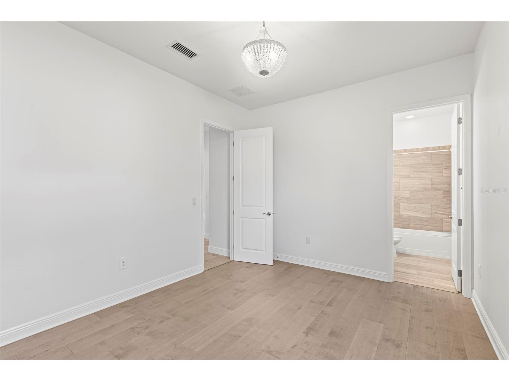 4803 Ancient Marble Drive Sarasota FL 34240 TB8477057 image44