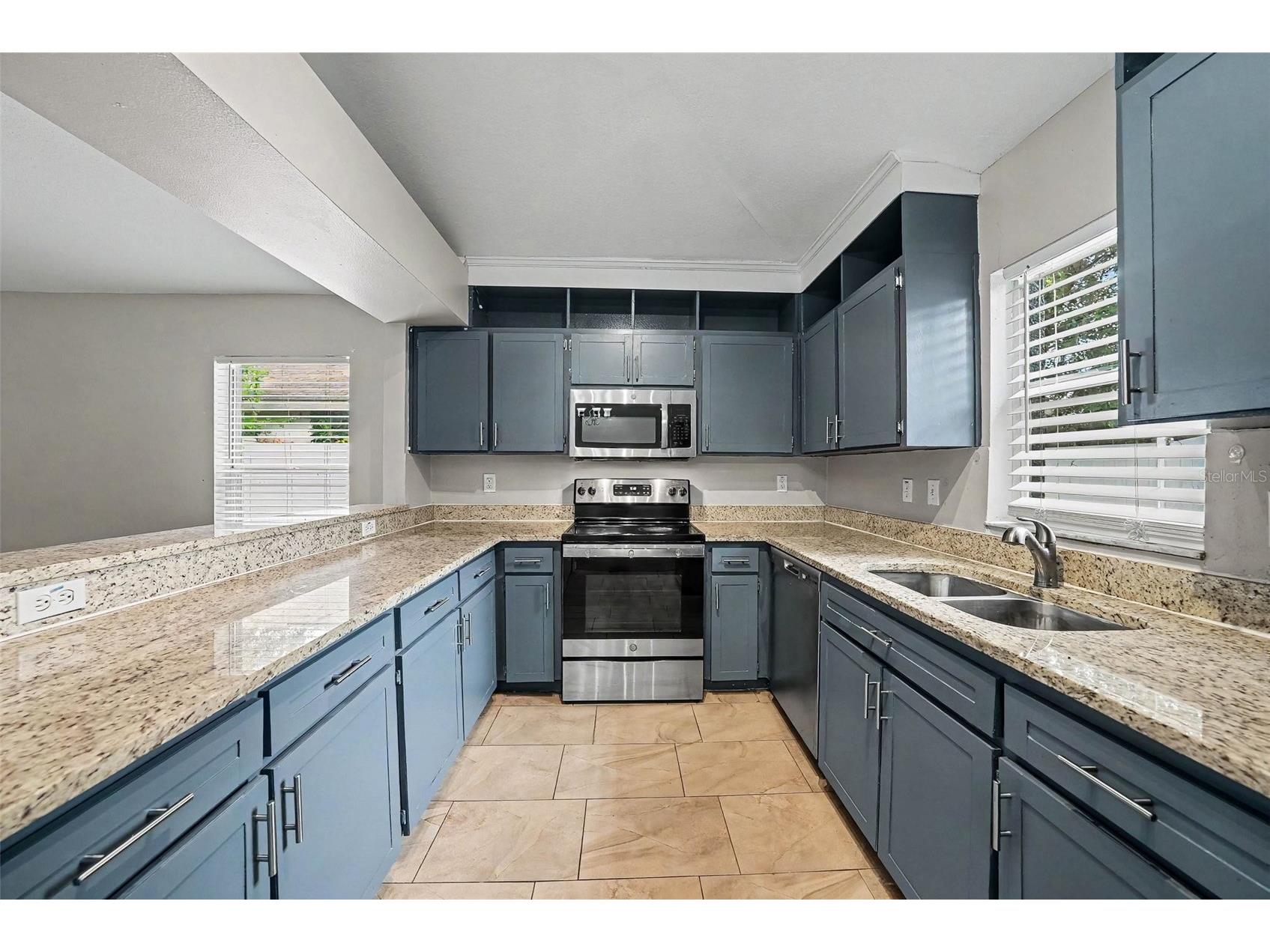 4803 Dunquin Place Tampa FL 33610 O6415152 image2
