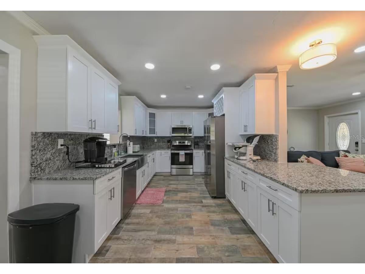 4803 Wishart Boulevard Tampa FL 33603 TB8483332 image10