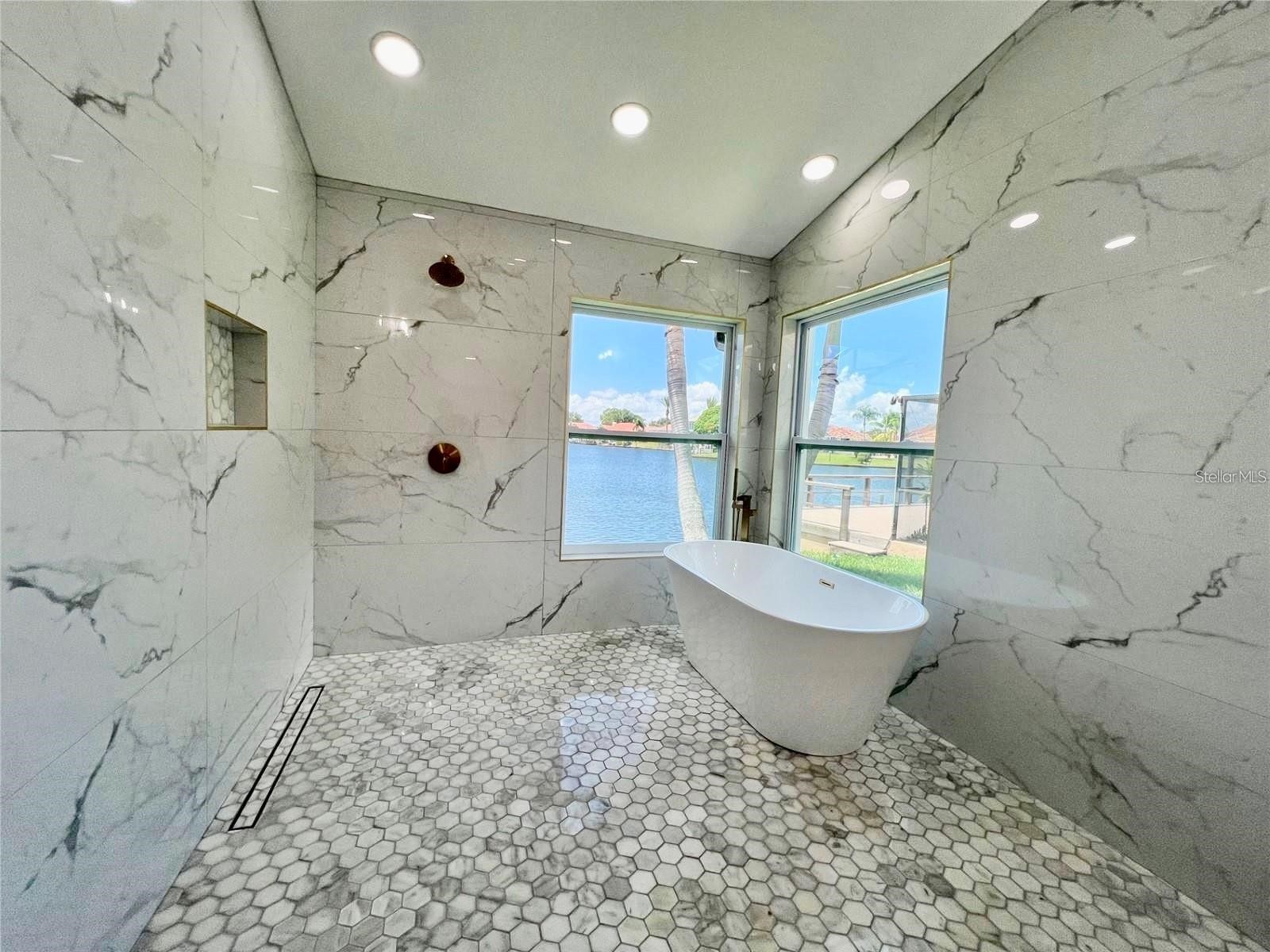 4804 Longwater Way Tampa FL 33615 TB8463205 image40