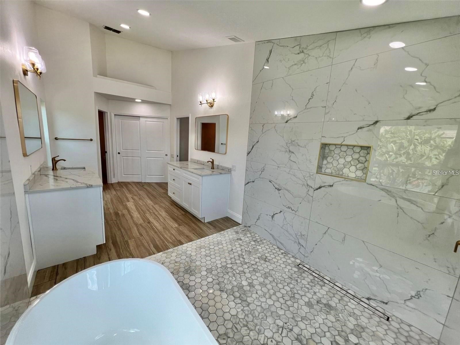 4804 Longwater Way Tampa FL 33615 TB8463205 image42