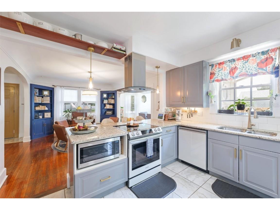 4805 16th Street N Saint Petersburg FL 33703 TB8418013 image16