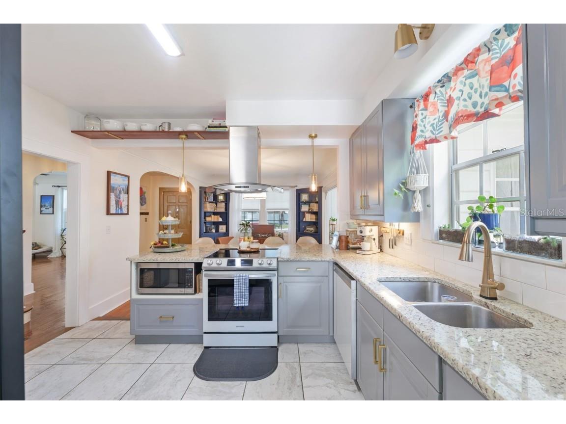 4805 16th Street N Saint Petersburg FL 33703 TB8418013 image18