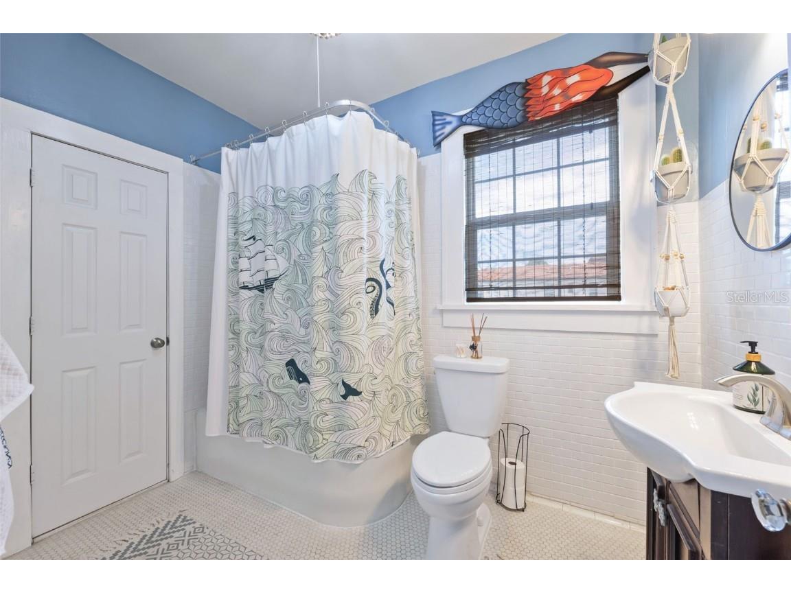 4805 16th Street N Saint Petersburg FL 33703 TB8418013 image28