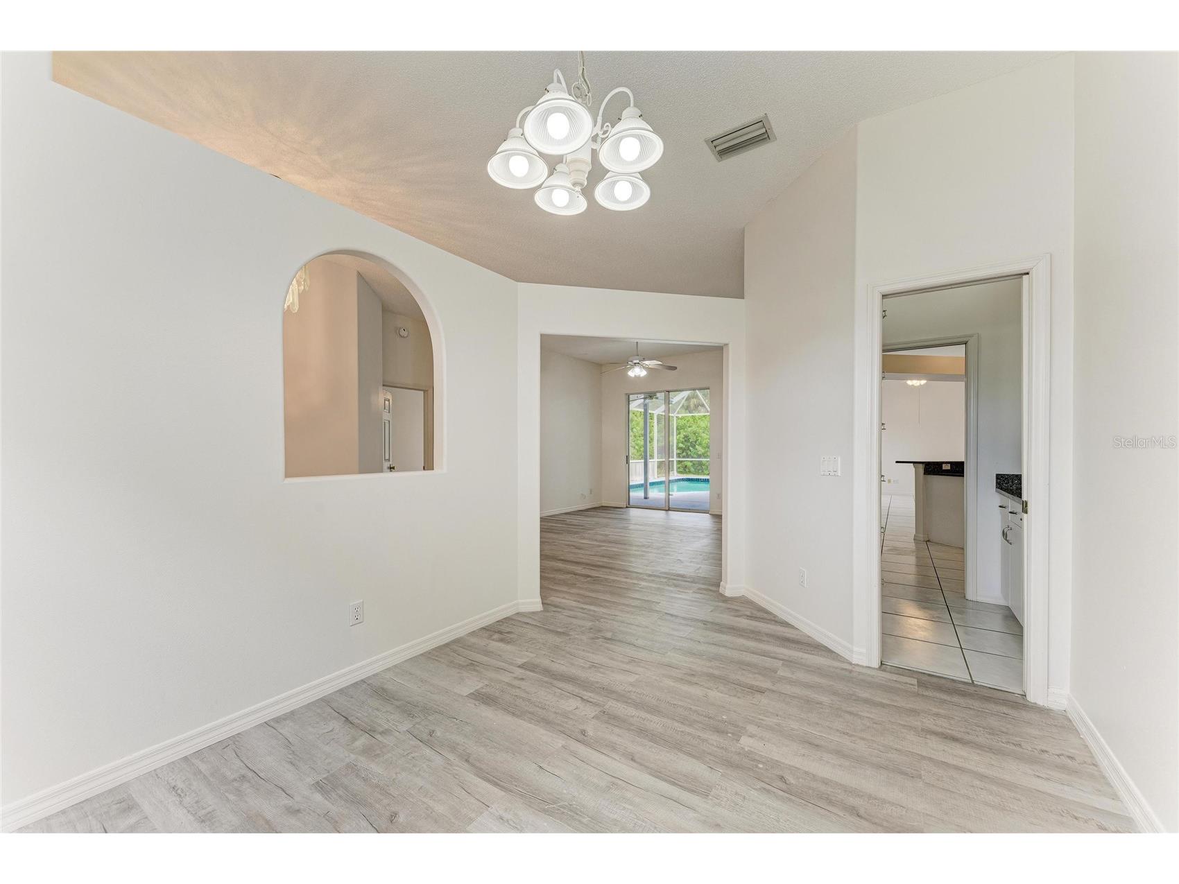 4805 76th Court E Bradenton FL 34203 A4687375 image10