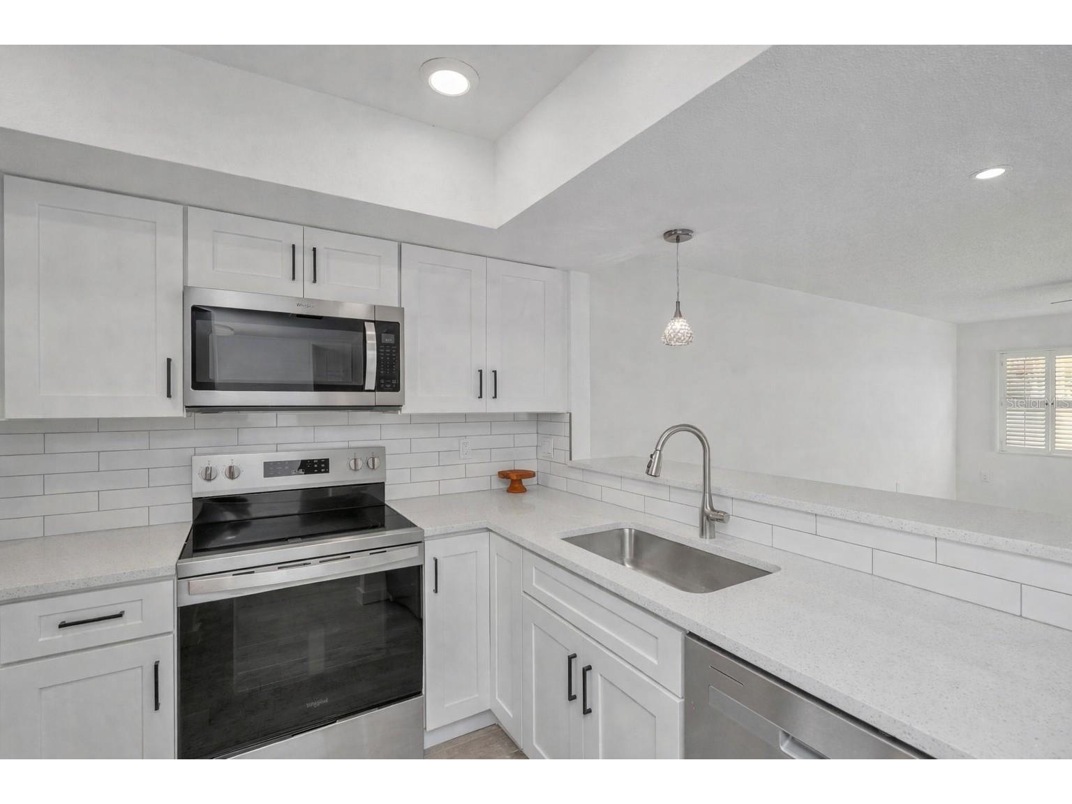 4805 Alt 19 #311 Palm Harbor FL 34683 TB8481567 image6