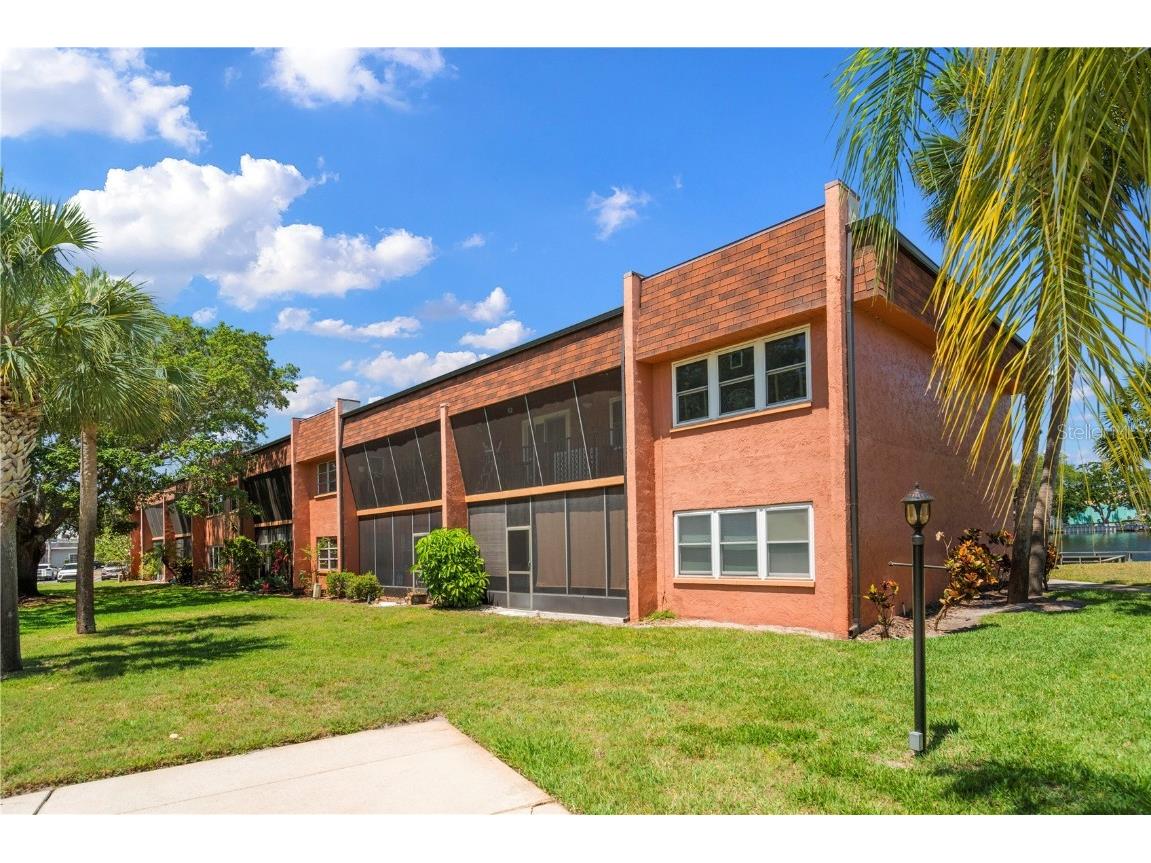 4805 Alt 19 #624 Palm Harbor FL 34683 U8200334 image1